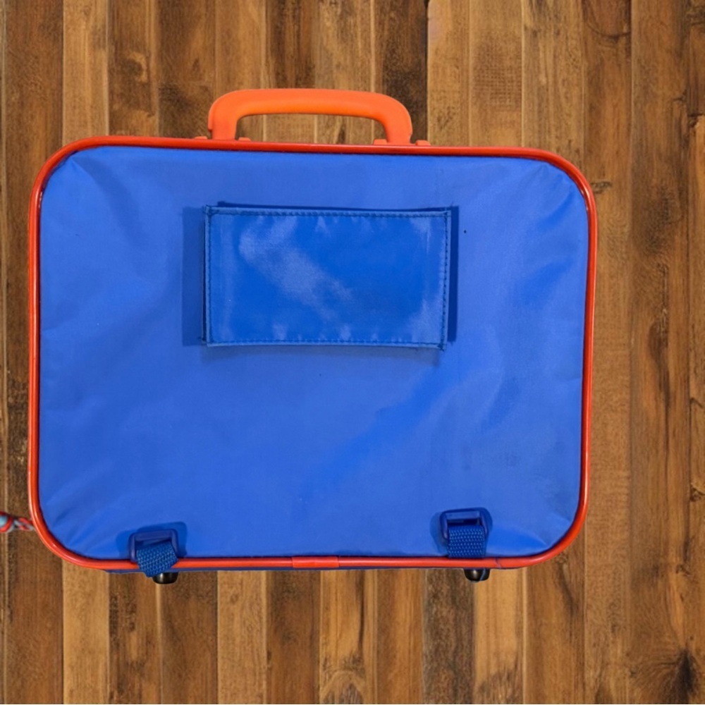 Vintage Barbie Kids Carry-On Suitcase – Small Travel Bag - Picture 2 of 6